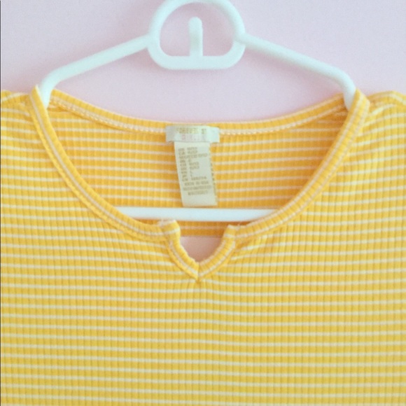 Short Sleeve Top - Picture 4 of 7